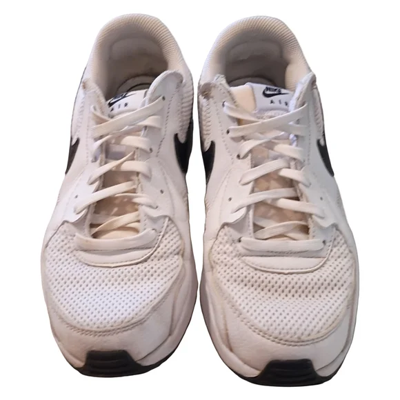 Nike Air Max Excee shoes in the White/Black/Pure Platinum colorway - Picture 5 of 11